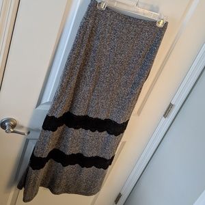 Bobeau grey/black lace maxi skirt
